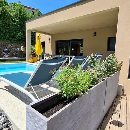 Maison Des Libellules De Dugradus * Ομπενά