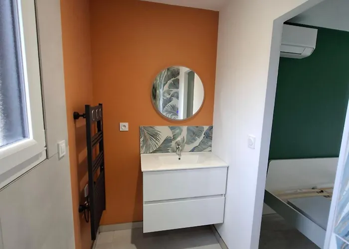 فيلة Maison Des Libellules De Dugradus أوبينا